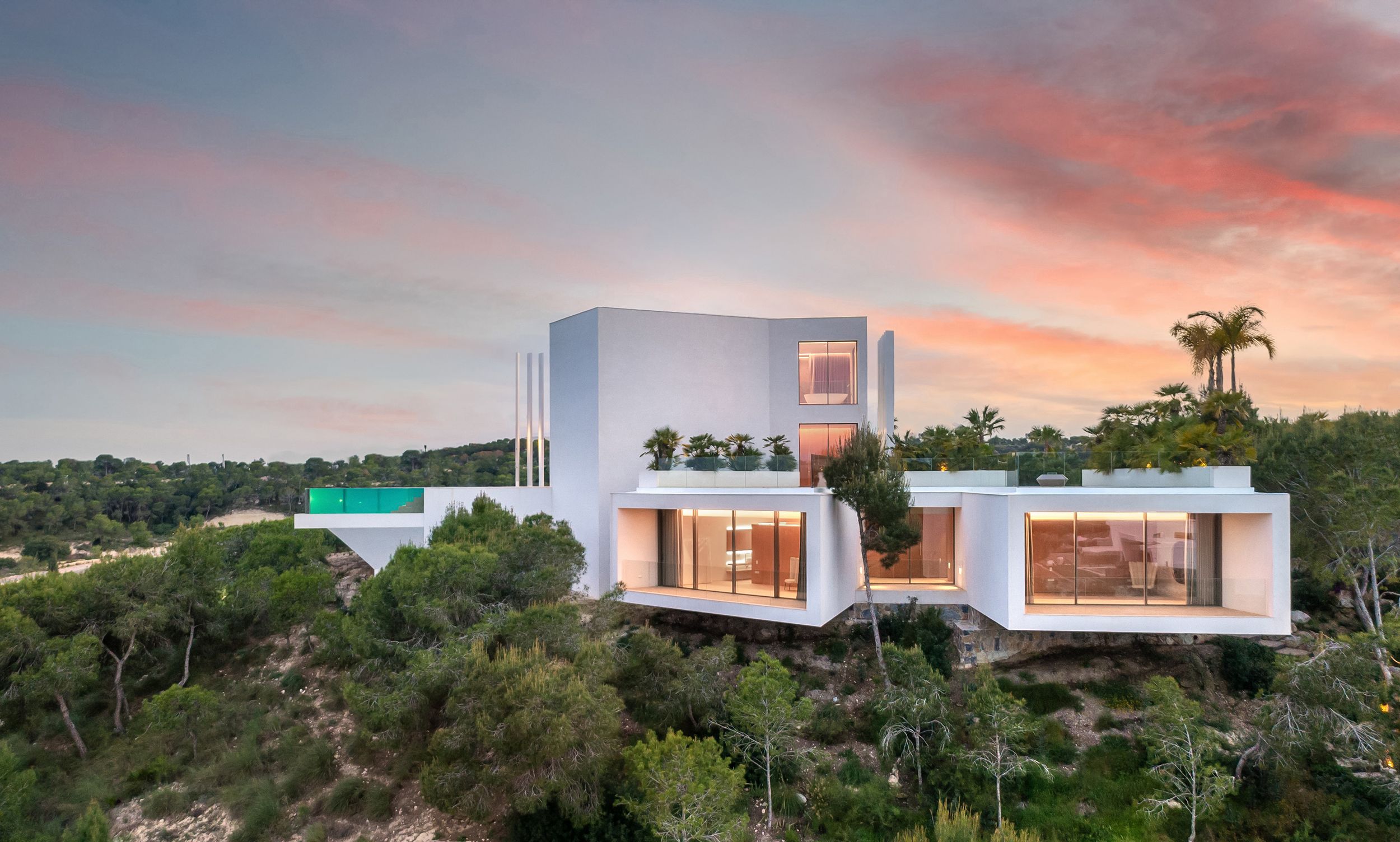CinBar: Jouw Belgische vastgoedpartner aan de Costa Blanca